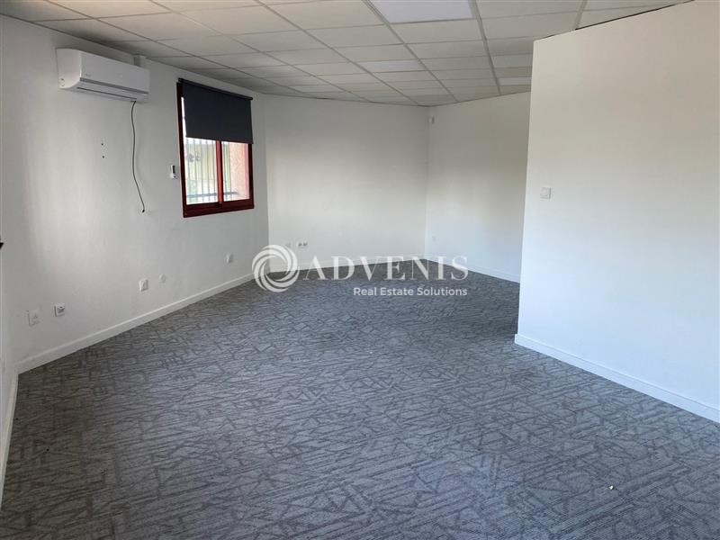 Location Bureaux et activités légères SAINT PRIEST (69800) - Photo 8