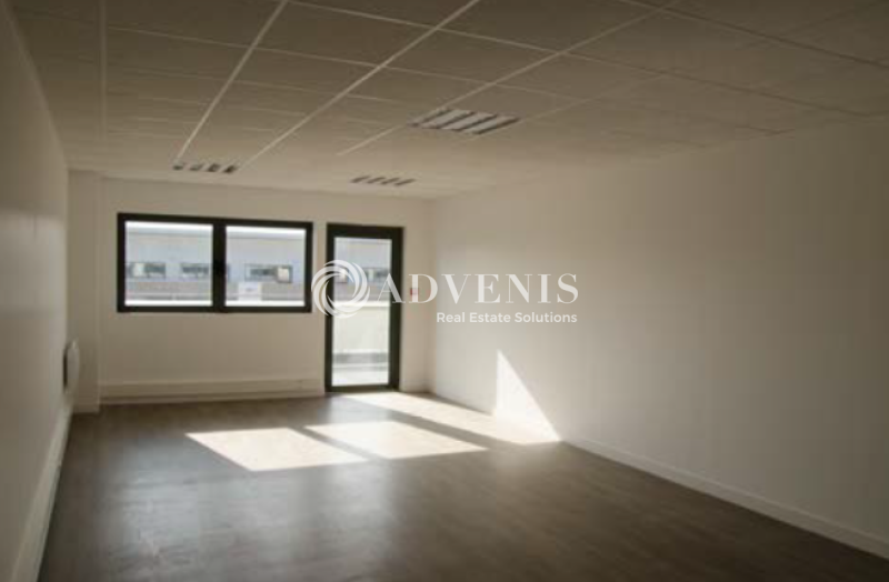 Location Bureaux SERRIS (77700) - Photo 2