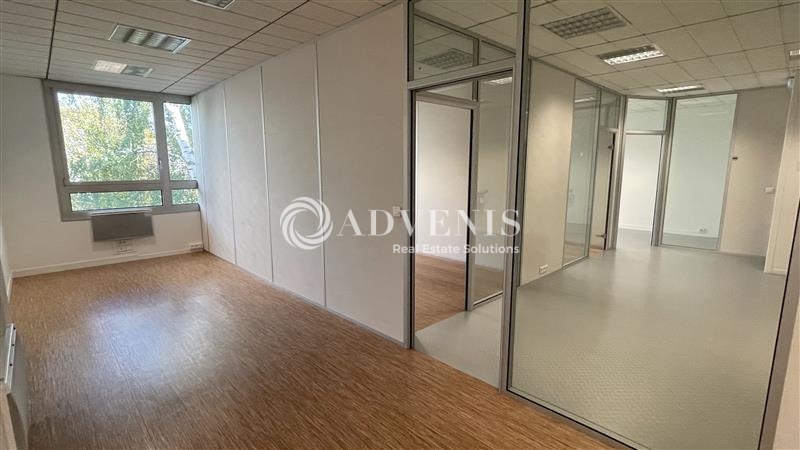 Location Activités Entrepôts EMERAINVILLE (77184) - Photo 4