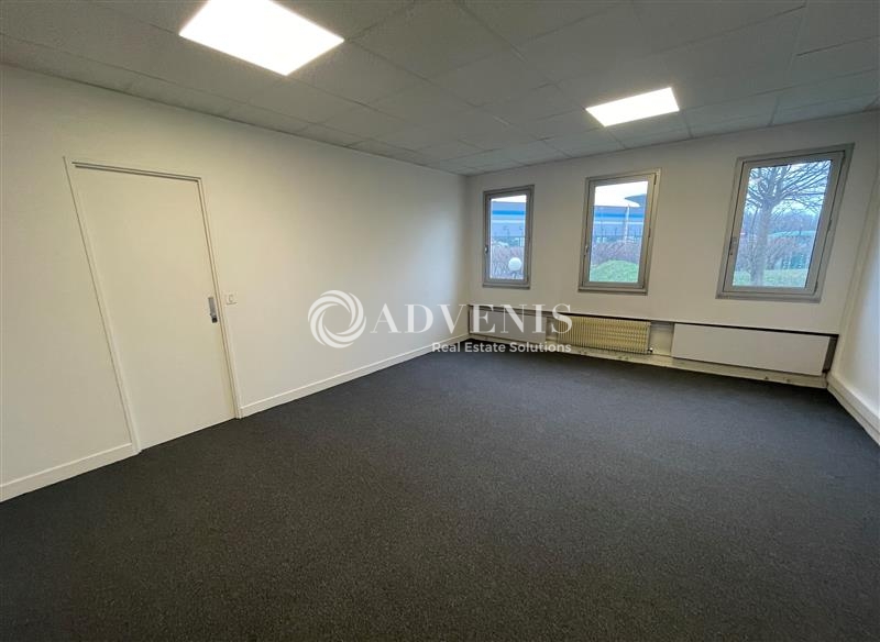 Location Bureaux TREMBLAY EN FRANCE (93290) - Photo 4