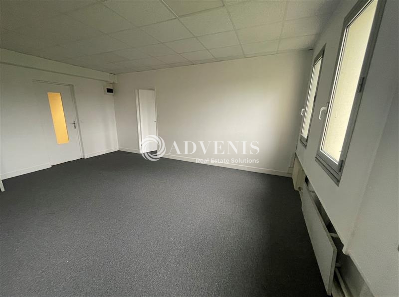 Location Bureaux TREMBLAY EN FRANCE (93290) - Photo 7