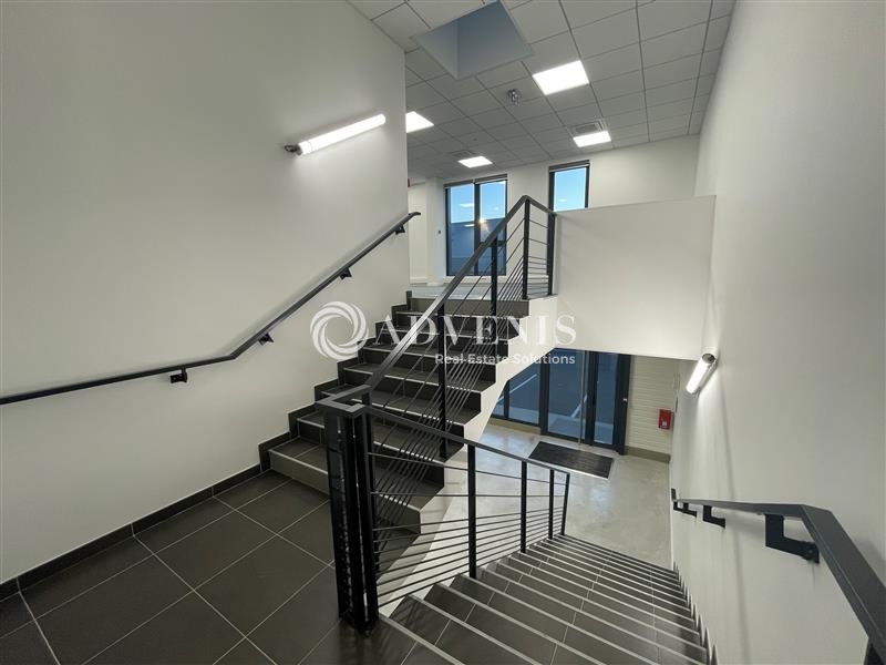 Location Activités Entrepôts LE BOURGET (93350) - Photo 10