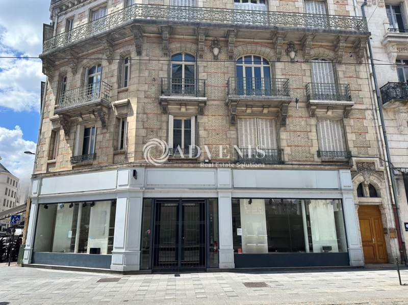 Location Commerces ORLEANS (45000) - Photo 1