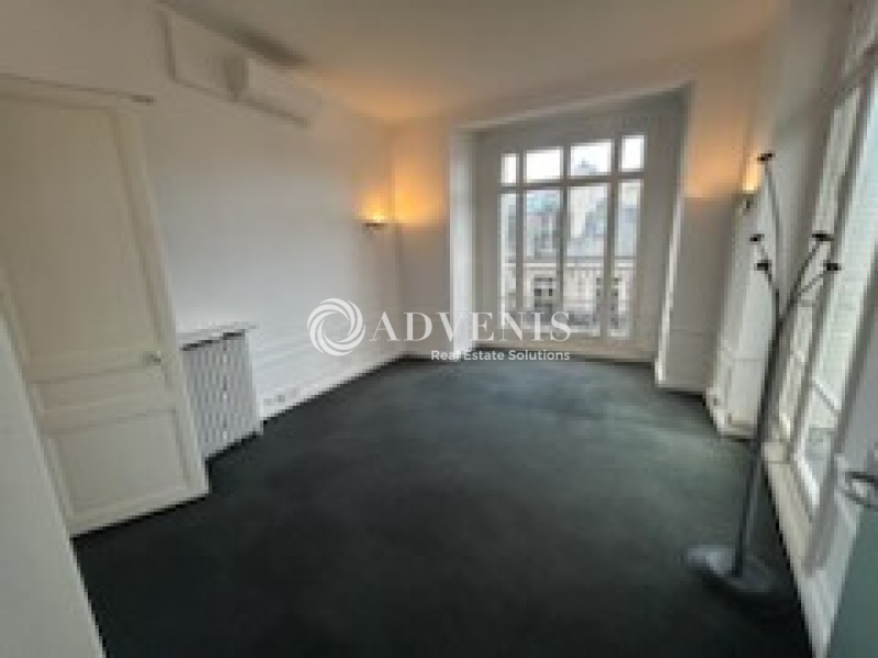 Location Bureaux PARIS (75008) - Photo 7