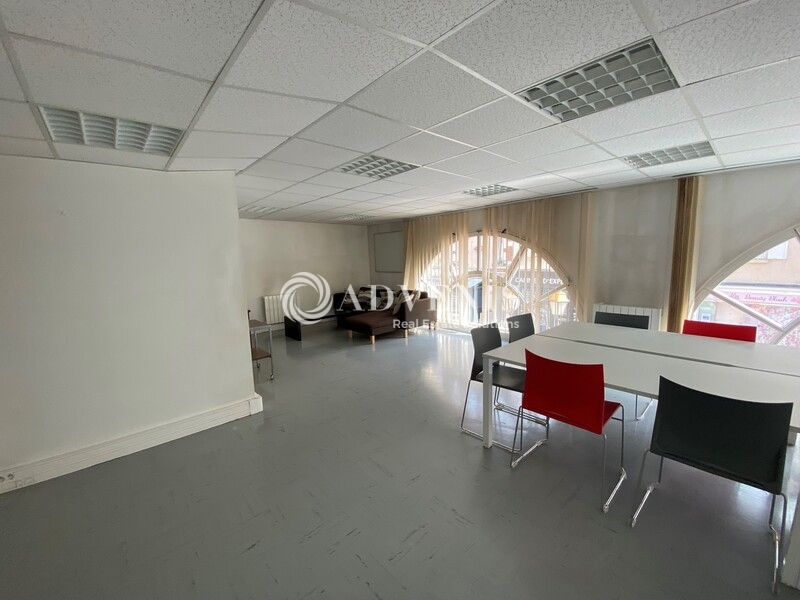 Location Bureaux POISSY (78300) - Photo 10