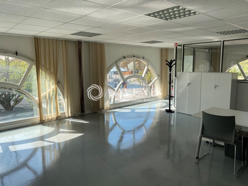 Location Bureaux POISSY (78300) - Photo 8