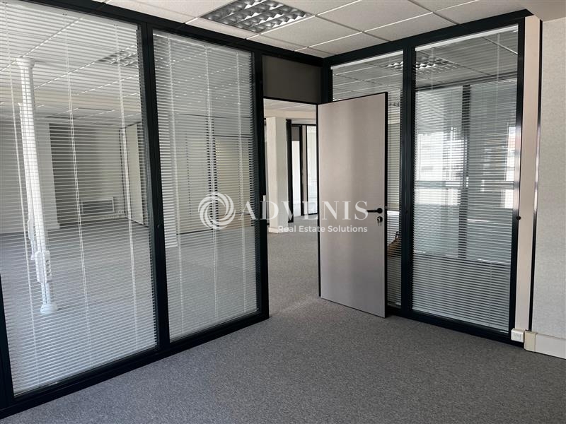 Location Bureaux TOURS (37000) - Photo 3