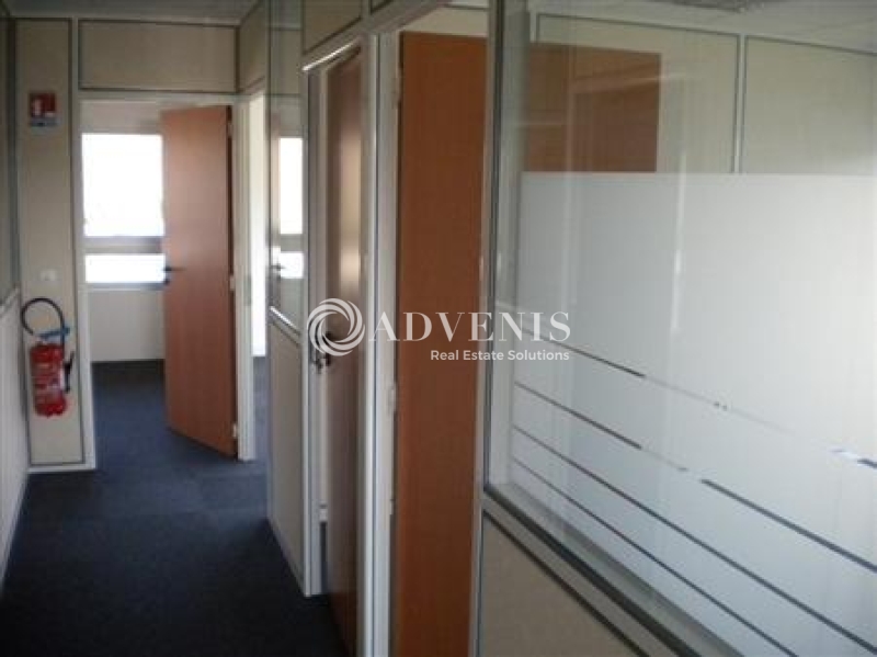 Location Bureaux TOURS (37100) - Photo 2