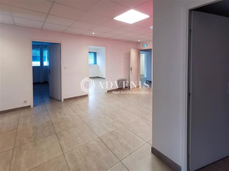 Vente Utilisateur Bureaux TREGUEUX (22950) - Photo 7