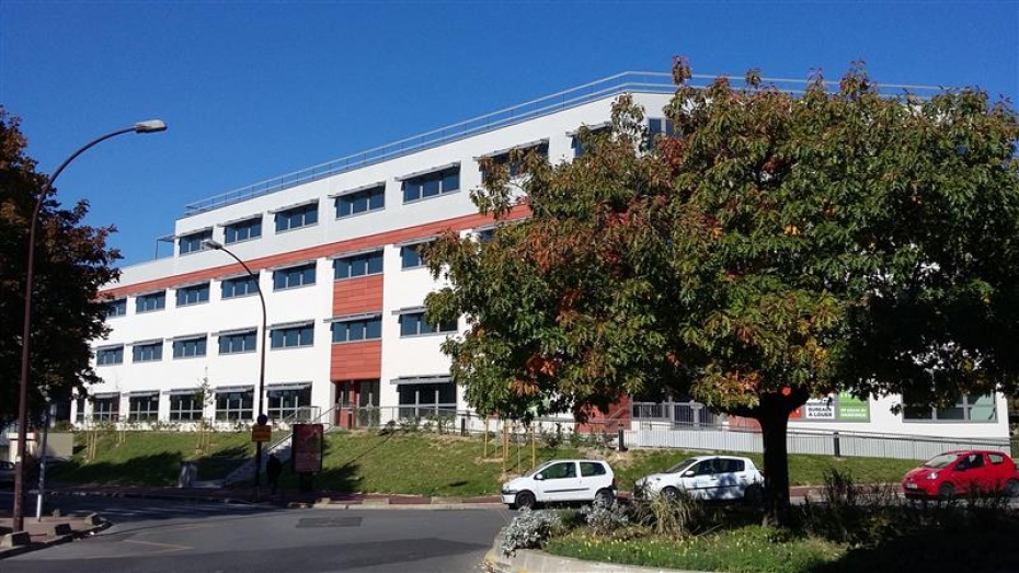 Transaction : location de 3 300 m² de bureaux à Créteil (94) par une société cotée en Bourse