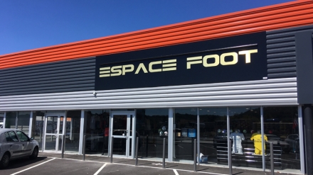 Transaction : location de 200 m2 de locaux commerciaux à Boulazac (24) à l'enseigne Espace Foot