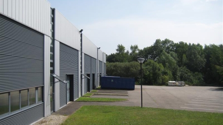 Transaction : location de 1 824 m² de locaux d'activités à Mundolsheim (67) à Castorama