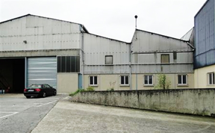 Transaction : location de 1 664 m² d'entrepôts à Senlis (60) par VAL FRANCE