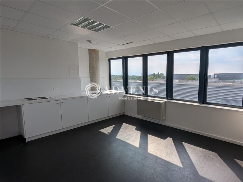 Vente Utilisateur Bureaux ENTZHEIM (67960) - Photo 9