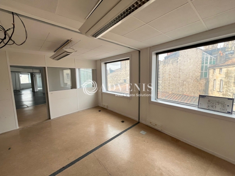 Location Bureaux BORDEAUX (33000) - Photo 10