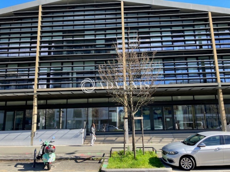 Location Commerces BORDEAUX (33000) - Photo 3