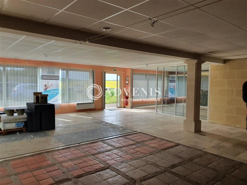 Vente Investisseur Bureaux et activités légères CHAZELLES (16380) - Photo 1