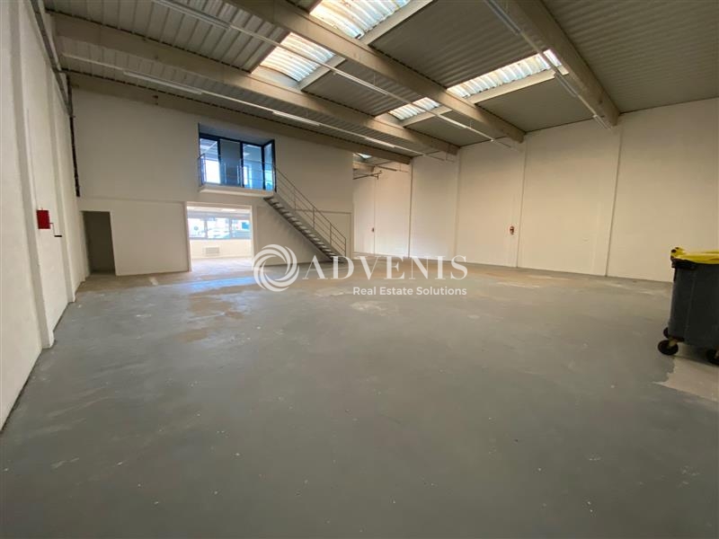 Vente Utilisateur Activités Entrepôts MOISSY CRAMAYEL (77550) - Photo 3