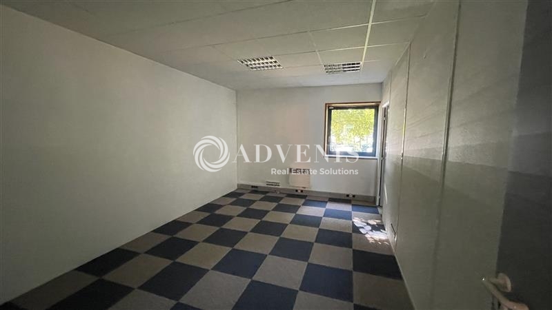 Location Bureaux SAVIGNY LE TEMPLE (77176) - Photo 4