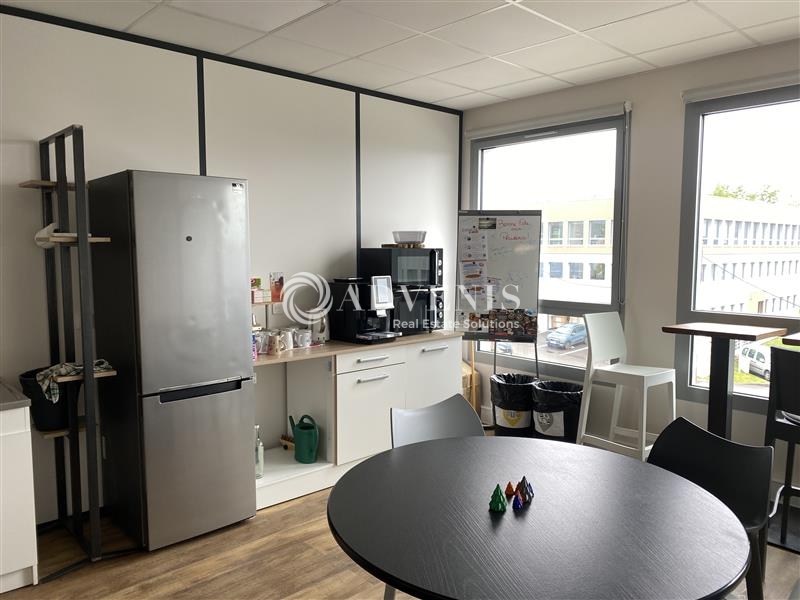 Location Bureaux DARDILLY (69570) - Photo 1