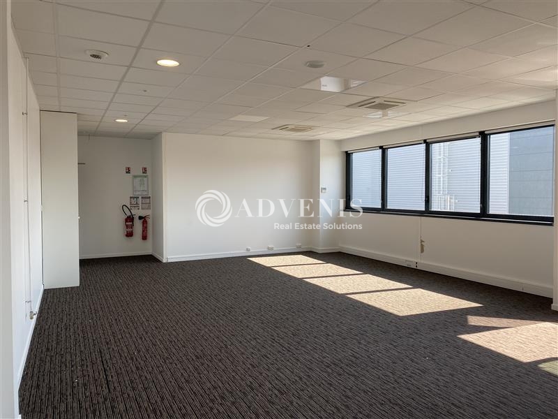 Location Bureaux MEYZIEU (69330) - Photo 2