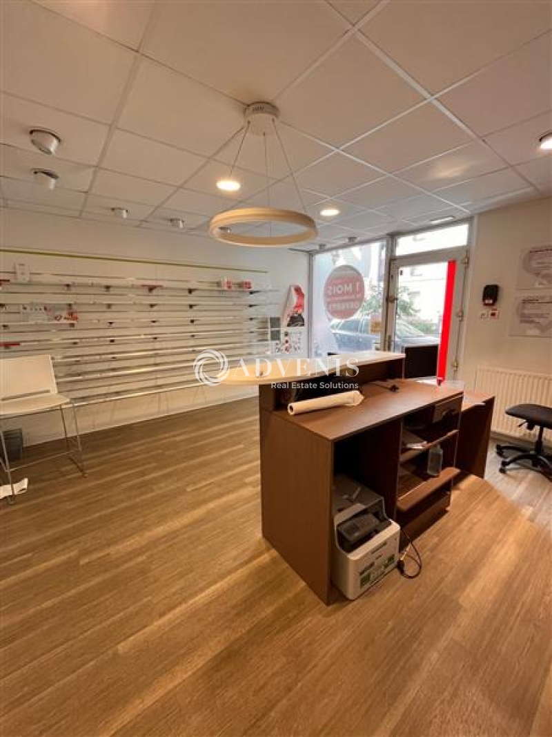 Location Commerces VILLEURBANNE (69100) - Photo 1