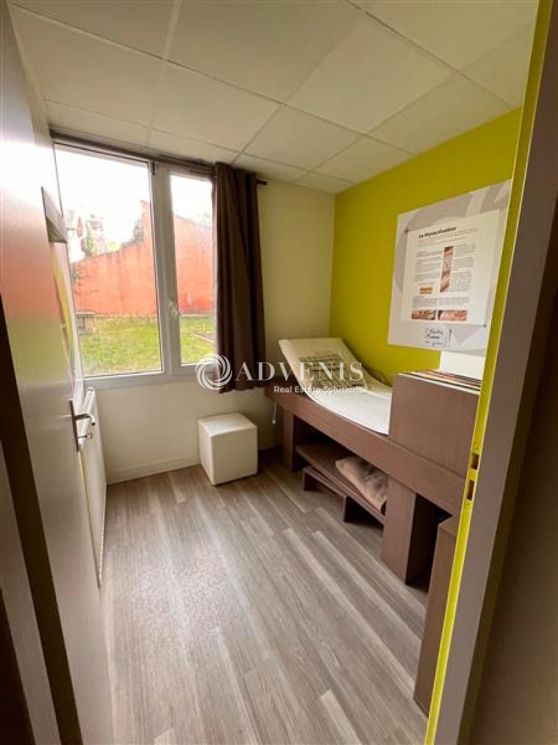 Location Commerces VILLEURBANNE (69100) - Photo 2