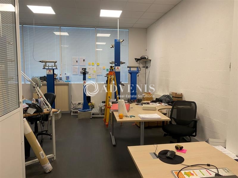 Recherche successeur Bureaux et activités légères SAINT DENIS (93200) - Photo 3