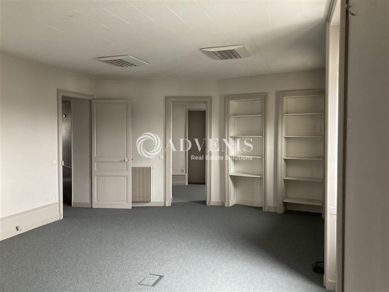 Location Bureaux LE MANS (72100) - Photo 2