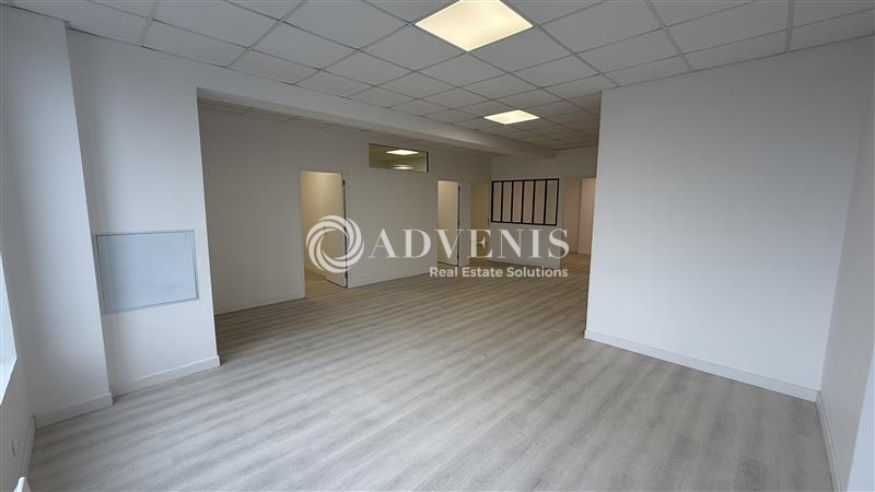 Location Activités Entrepôts SERRIS (77700) - Photo 3