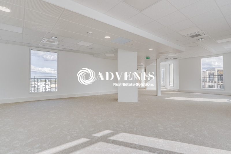 Vente Utilisateur Bureaux CHESSY (77700) - Photo 8