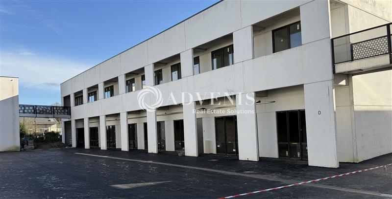 Location Commerces SERRIS (77700) - Photo 2