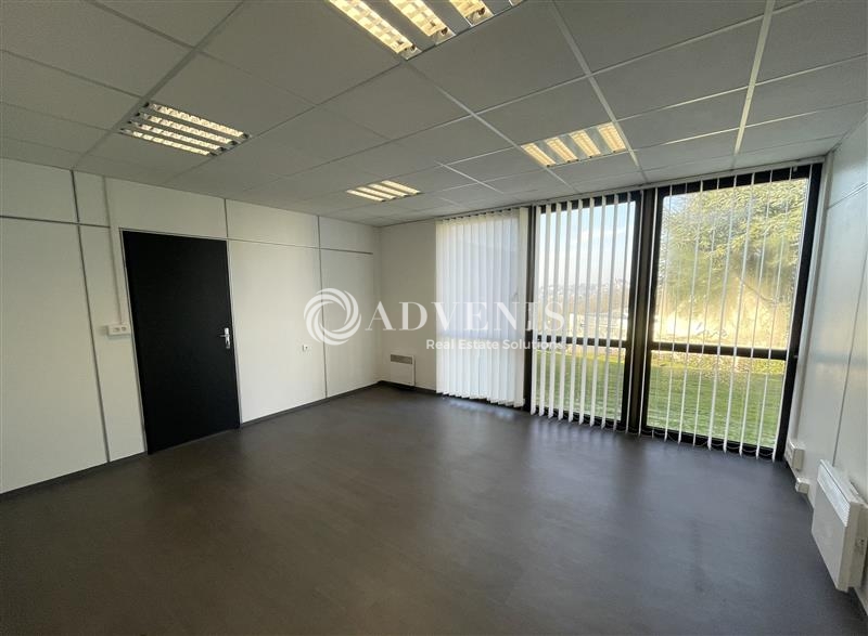 Location Bureaux DAMMARTIN EN GOELE (77230) - Photo 8