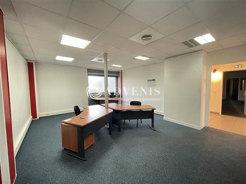 Location Bureaux TREMBLAY EN FRANCE (93290) - Photo 4