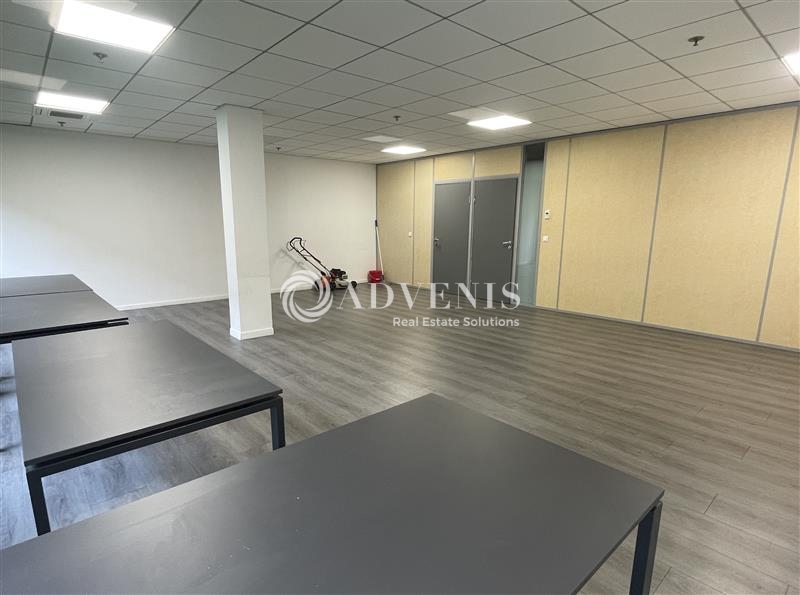 Location Bureaux TREMBLAY EN FRANCE (93290) - Photo 6