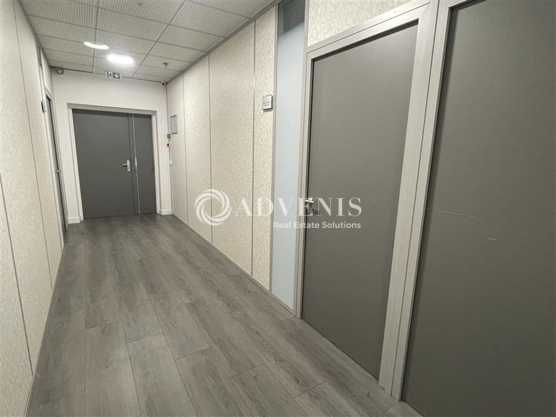 Location Bureaux TREMBLAY EN FRANCE (93290) - Photo 7