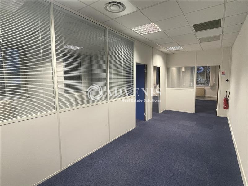 Vente Utilisateur Bureaux VILLEPINTE (93420) - Photo 5