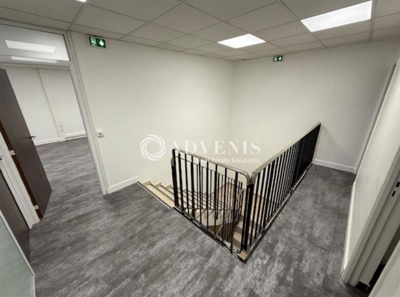 Location Entrepôts LOUVRES (95380) - Photo 5