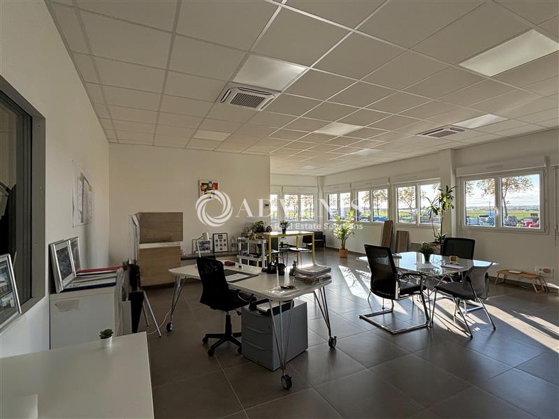 Location Bureaux SAINT DENIS EN VAL (45560) - Photo 1