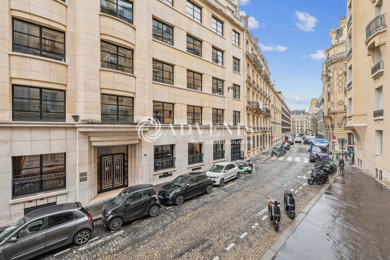 Location Bureaux PARIS (75008) - Photo 9