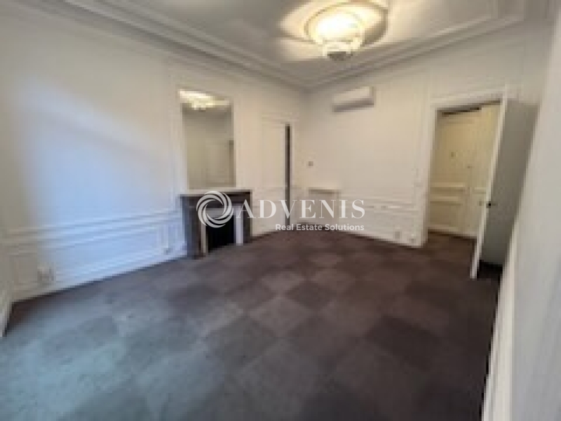 Location Bureaux PARIS (75008) - Photo 5