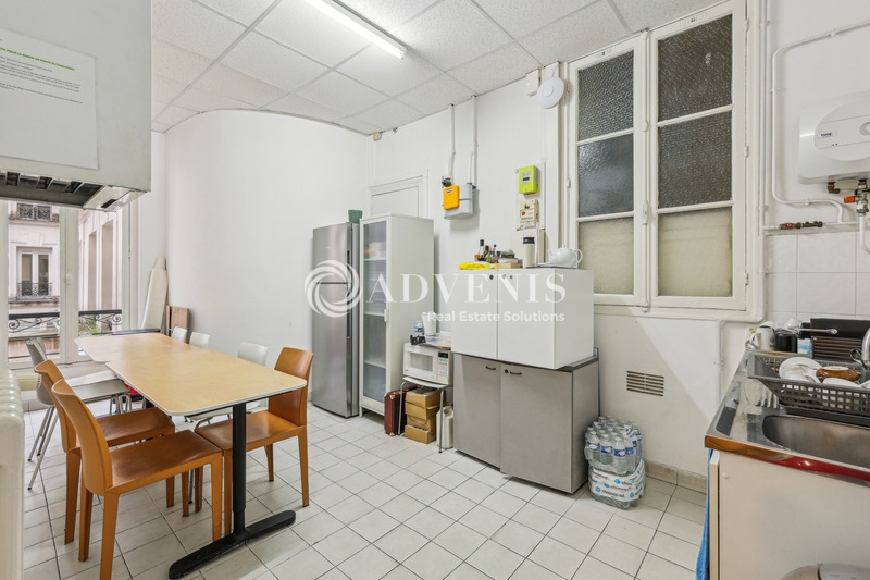 Location Bureaux PARIS (75008) - Photo 10