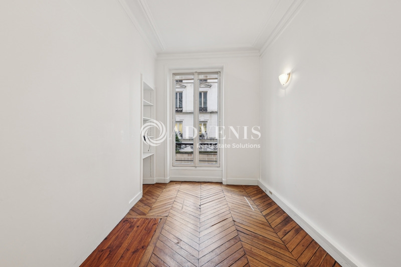 Location Bureaux PARIS (75008) - Photo 12