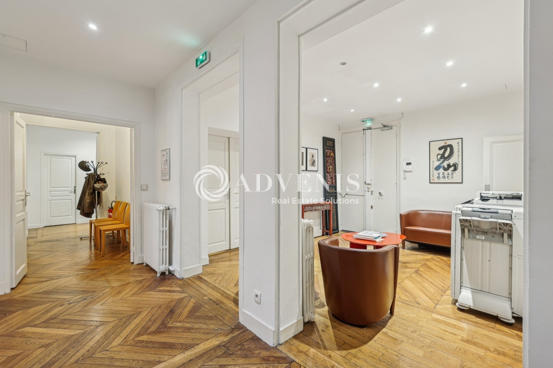 Location Bureaux PARIS (75008) - Photo 15