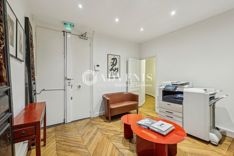 Location Bureaux PARIS (75008) - Photo 8