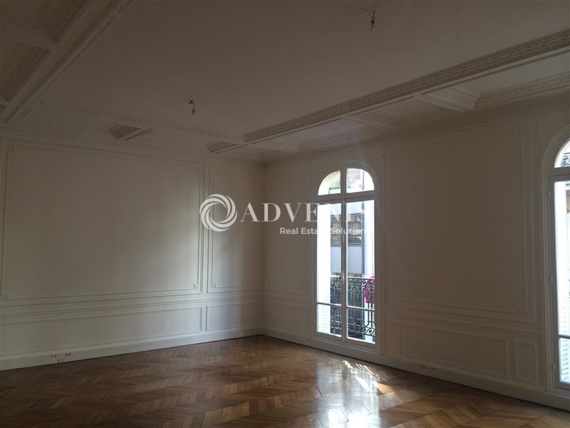 Location Bureaux PARIS (75008) - Photo 4