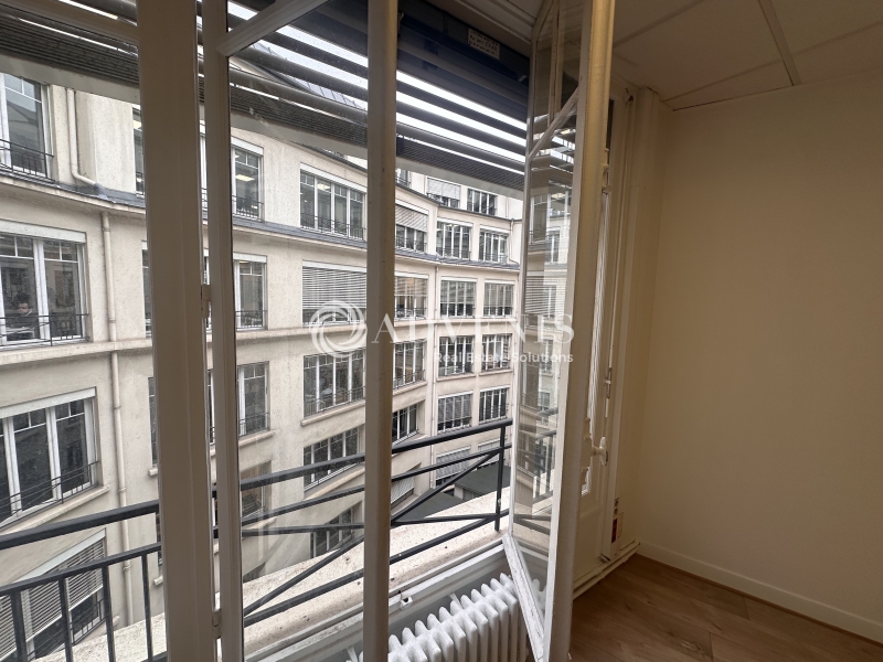 Location Bureaux PARIS (75008) - Photo 2