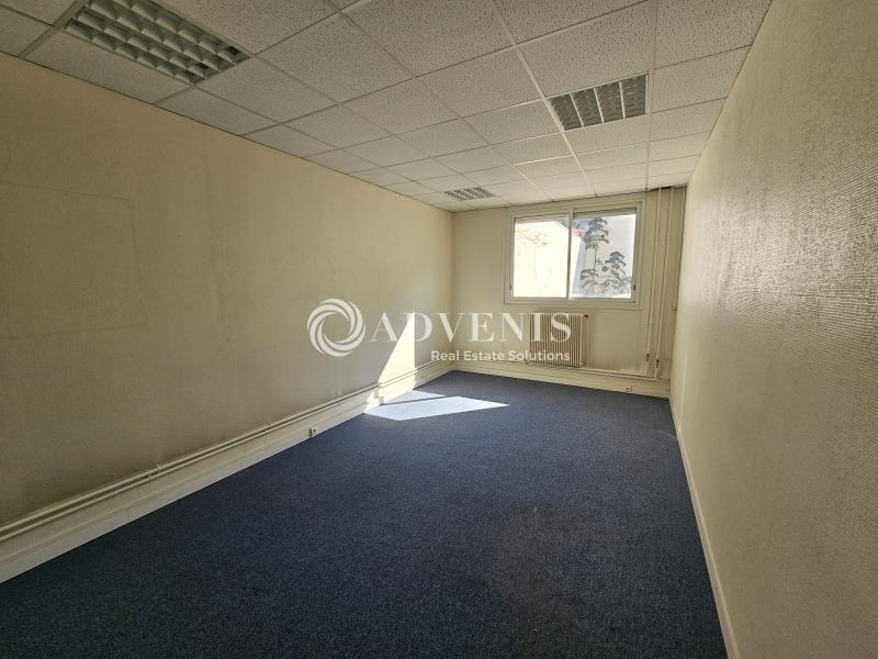 Location Bureaux MONTREUIL (93100) - Photo 1