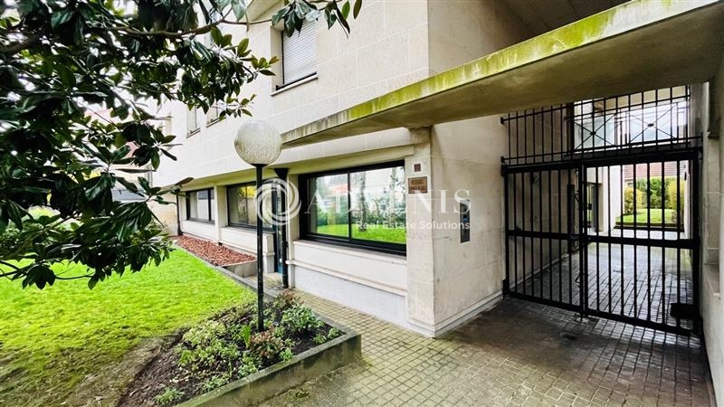 Vente Utilisateur Bureaux LE RAINCY (93340) - Photo 1