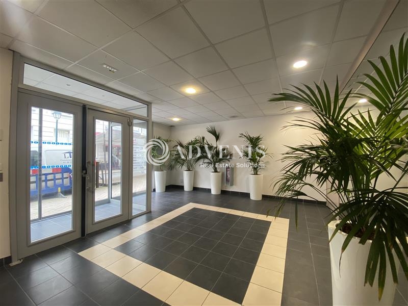 Location Bureaux MONTROUGE (92120) - Photo 2